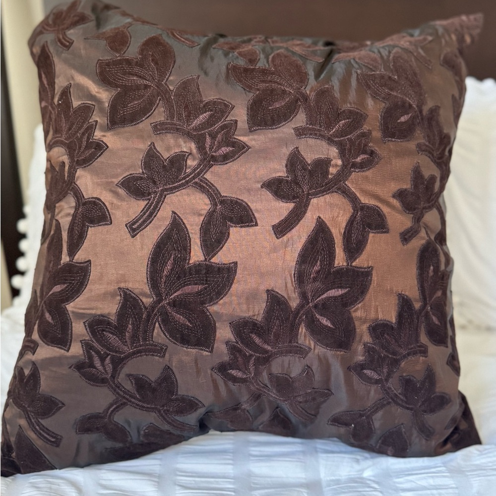 Pair of Z Gallerie Pillow Covers 24x24